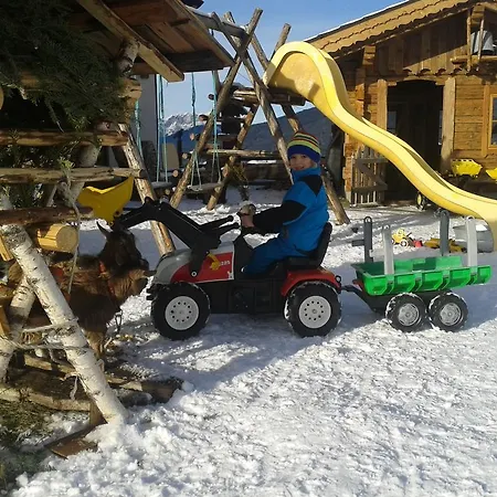 アパート Bifeis Huette